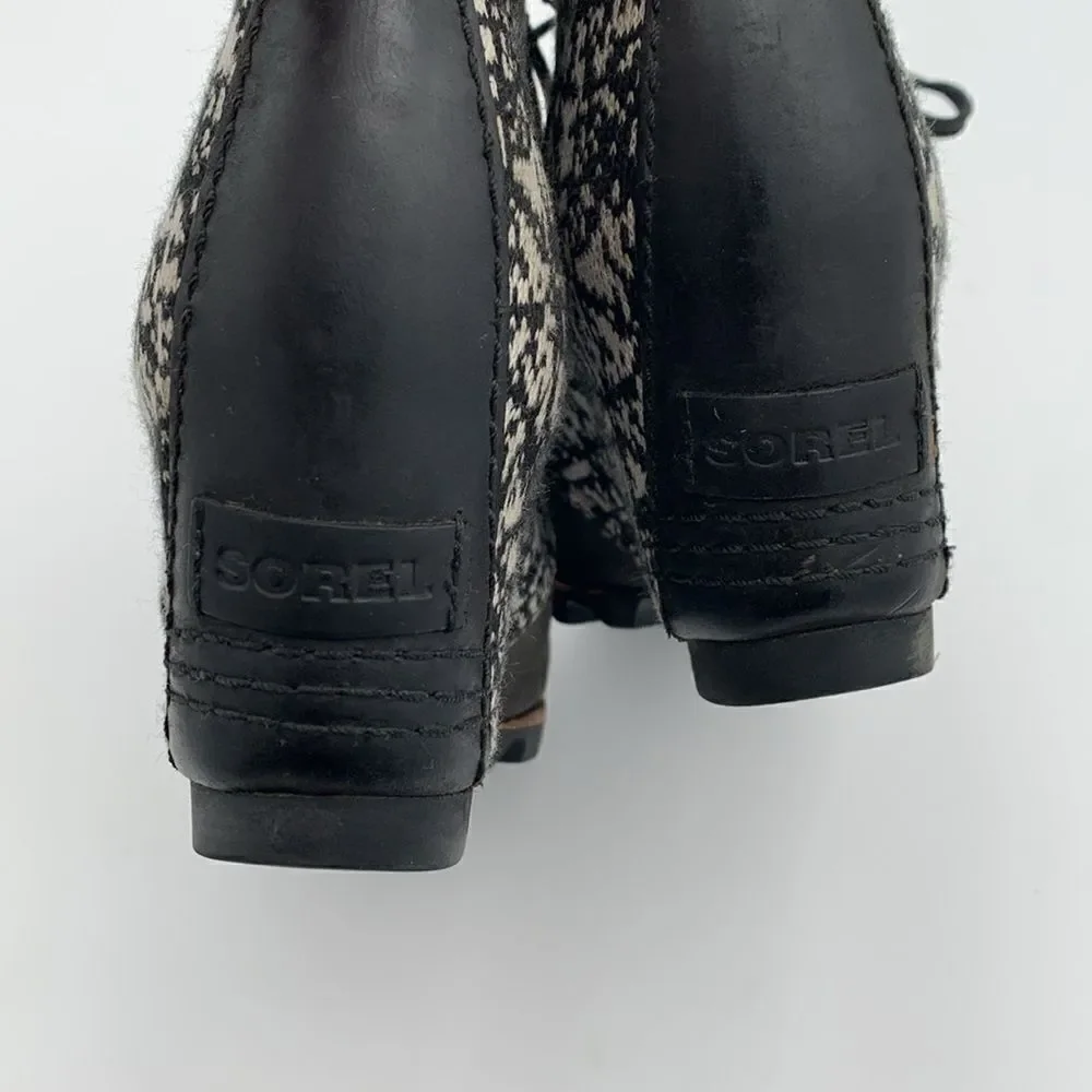 Sorel Joan of Arc Lexie wedge ankle boots black and white Womans size 6.5